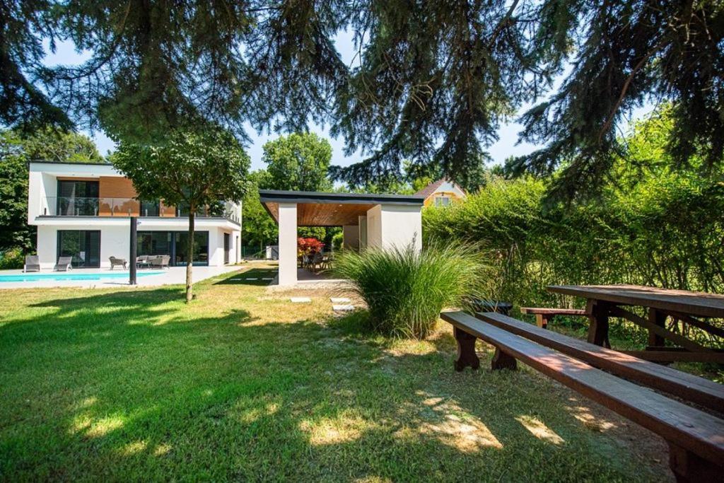 Bony Resort Szarvas Εξωτερικό φωτογραφία